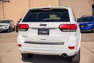 Grand Cherokee 7