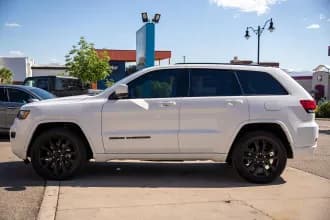 Grand Cherokee 10