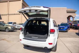 Grand Cherokee 25