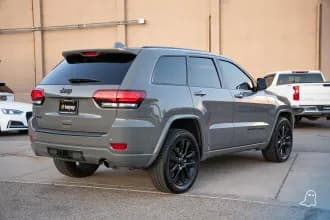 Grand Cherokee 4